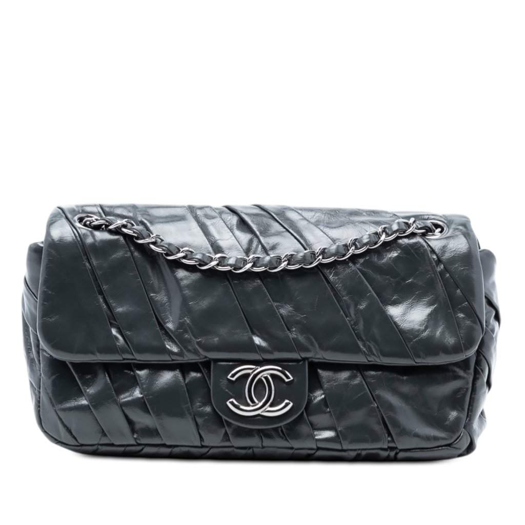 Chanel Medium Glazed Calfskin Twisted Flap Black Leather Very good condition - Front View
