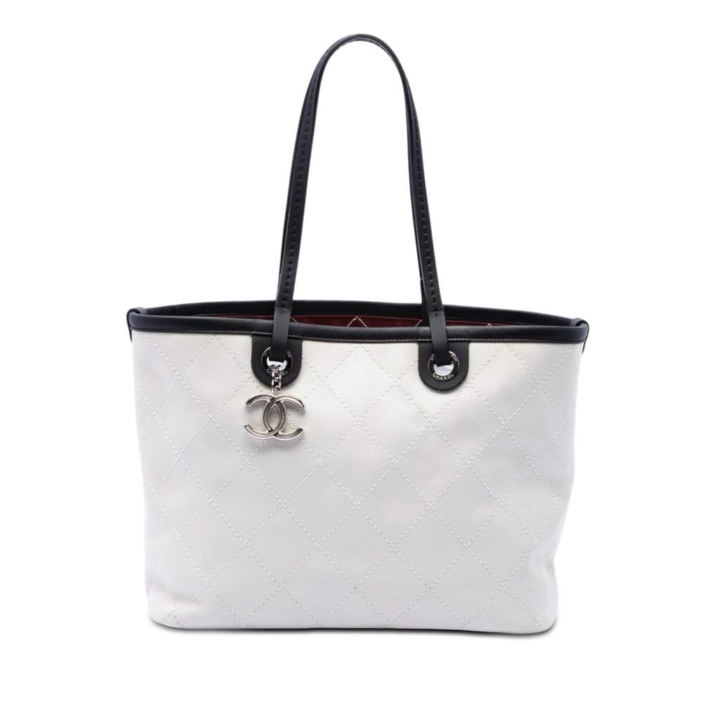 Chanel CC Quilted Caviar Shopping Fever Tote White Leather Very good condition - Front View