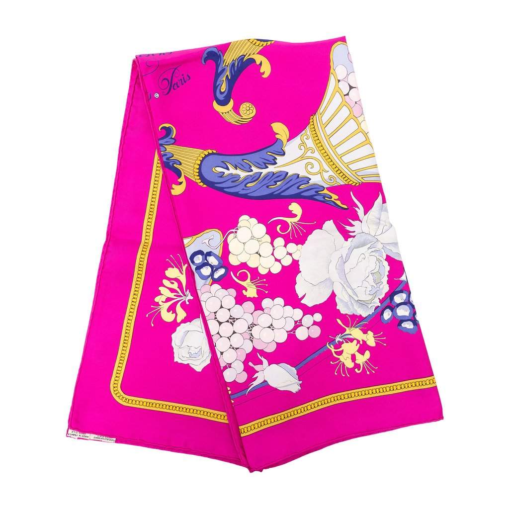 Hermès Fleurs et Raisins Silk Scarf  90 Pink Very good - Front View