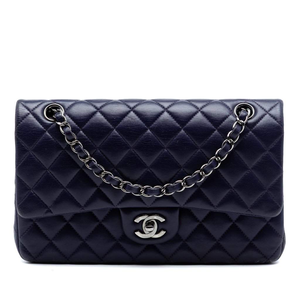 Chanel Medium Classic Lambskin Double Flap Purple Leather Very good condition - Front View