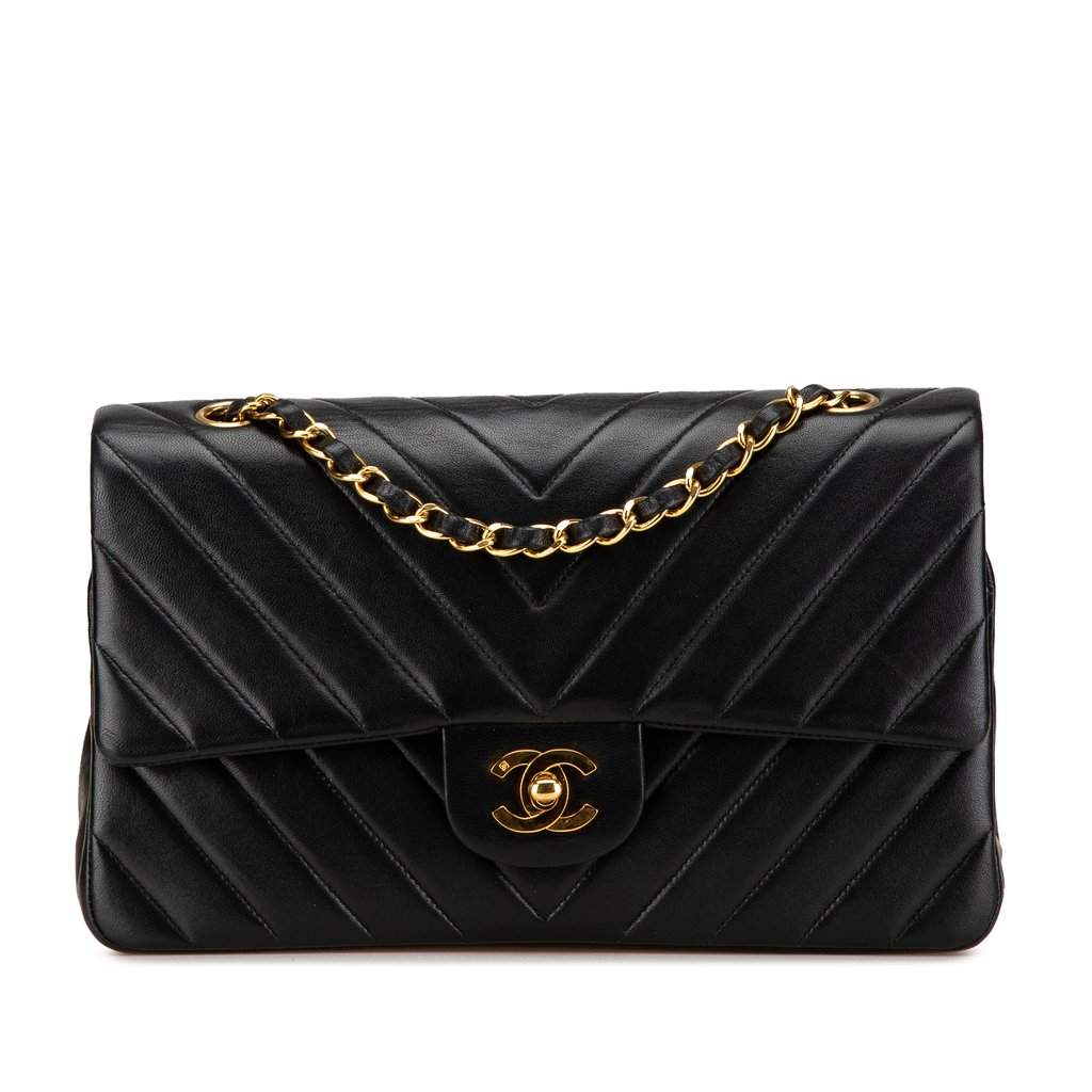 Chanel Small Classic Chevron Lambskin Double Flap Black Leather Very good condition - Front View