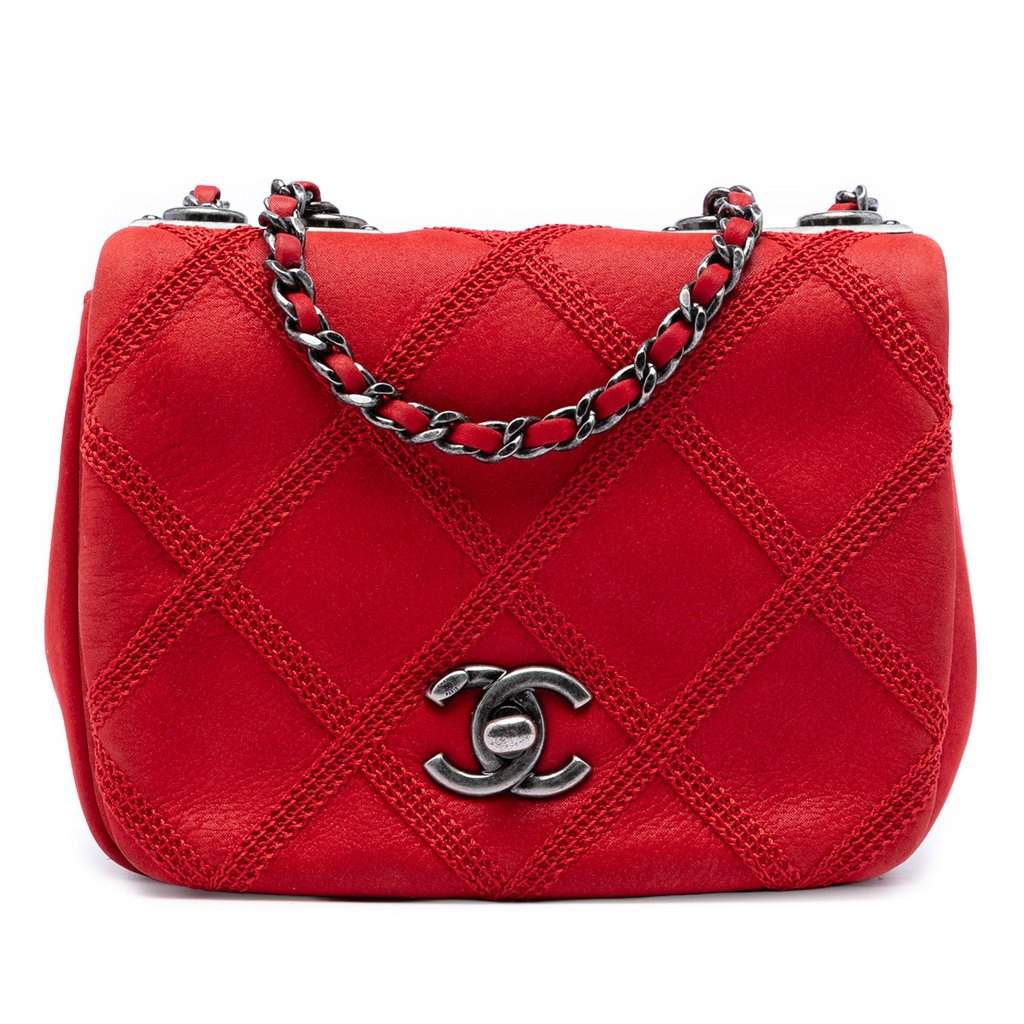 Chanel Mini CC Iridescent Calfskin Diamond Stitch Flap Red Leather Very good - Front View
