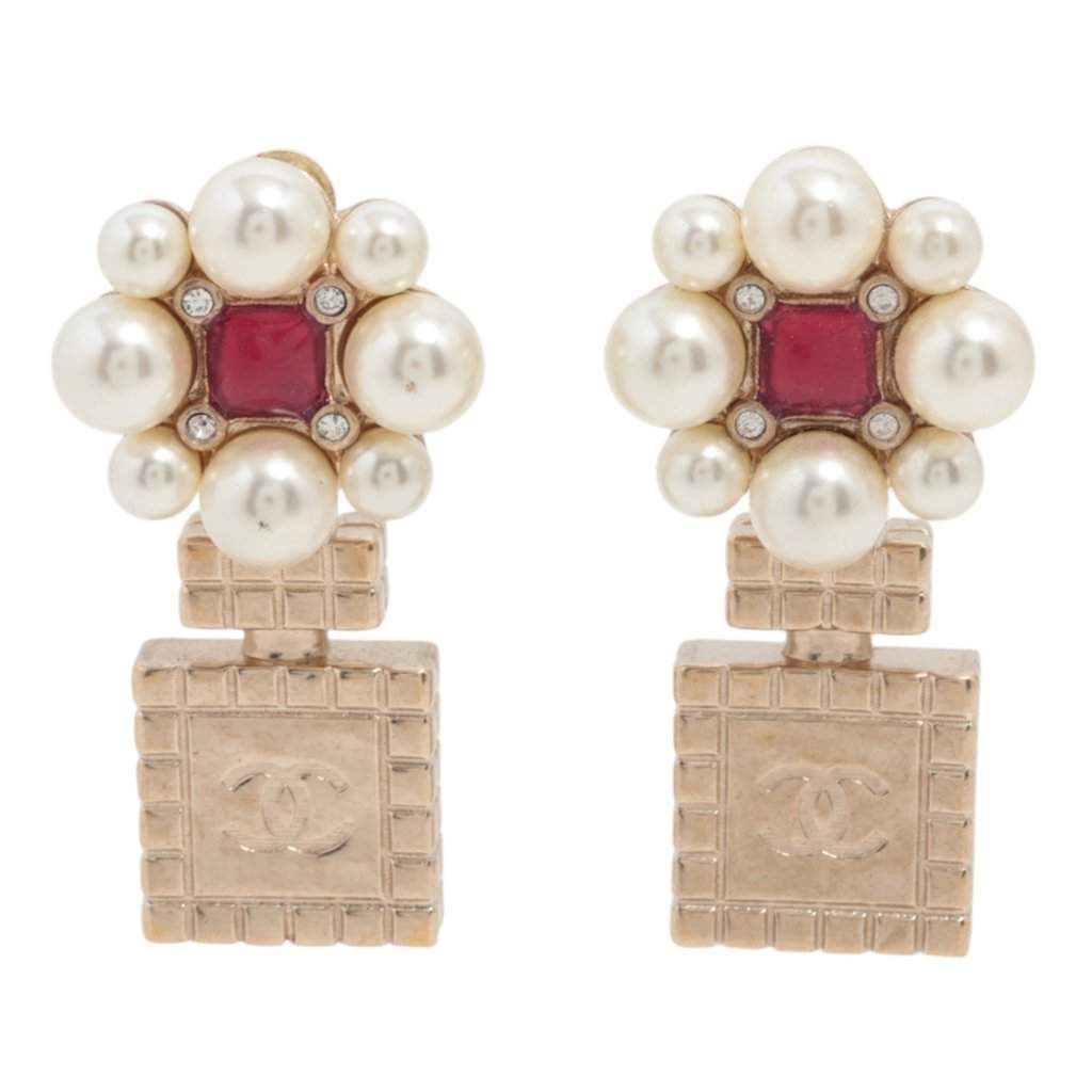 Chanel CC Gold Plated Faux Pearl Strass Push Back Earrings Gold Metal Very good condition - Front View