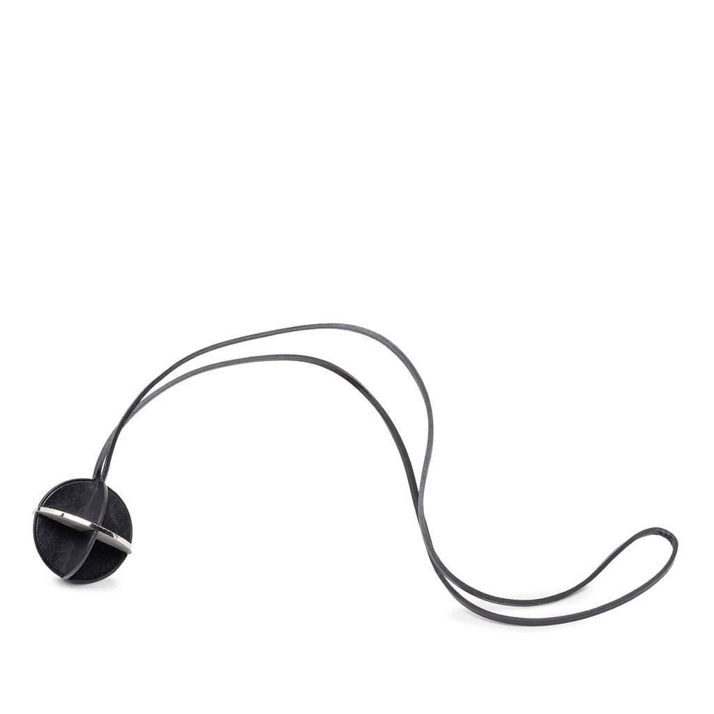 Hermès Leather and Brass Zodiac Pendant Necklace Black Leather Very good condition - Front View