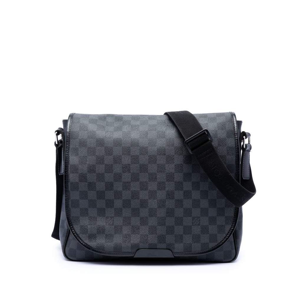 Louis Vuitton Damier Graphite Daniel MM Black Very good condition - Front View