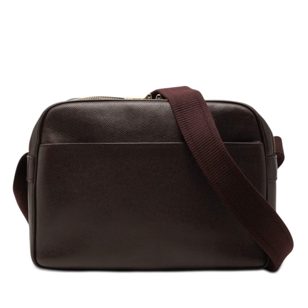 Louis Vuitton Taiga Reporter PM Red Leather Very good condition - Front View