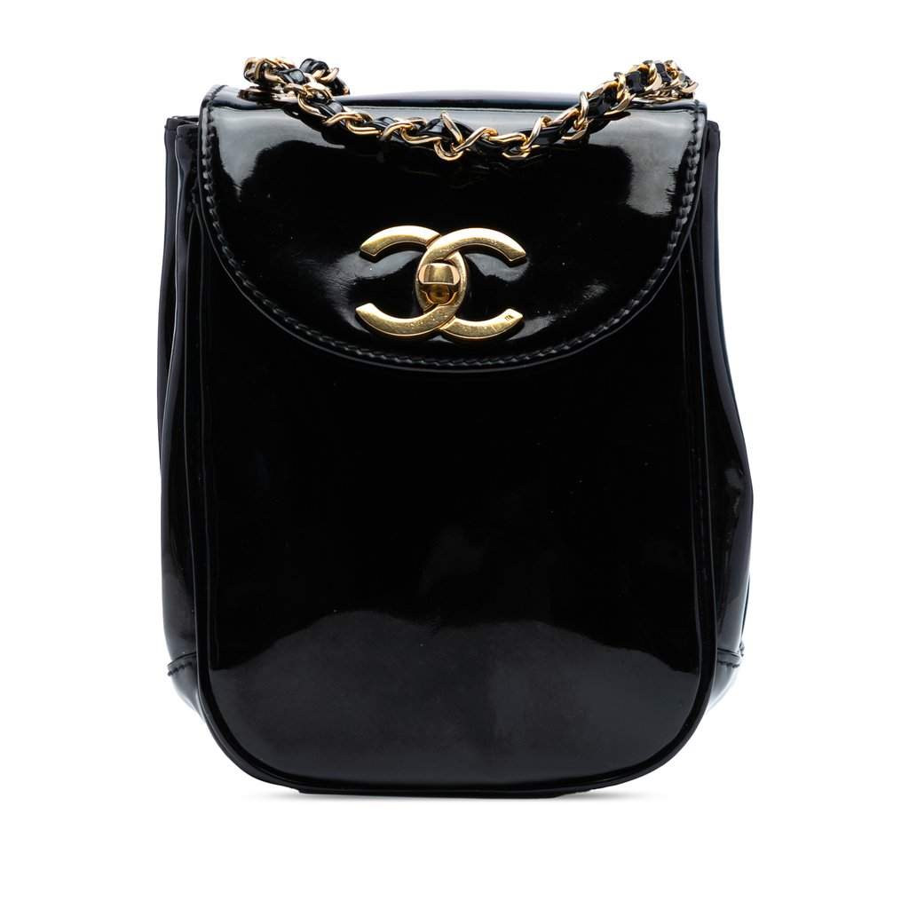 Chanel CC Patent Flap Crossbody Black Leather Very good - Front View