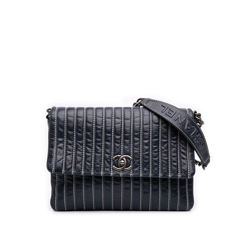 Chanel Large Vertical Quilted Lambskin Stitched Single Flap Blue Leather Very good - Front View