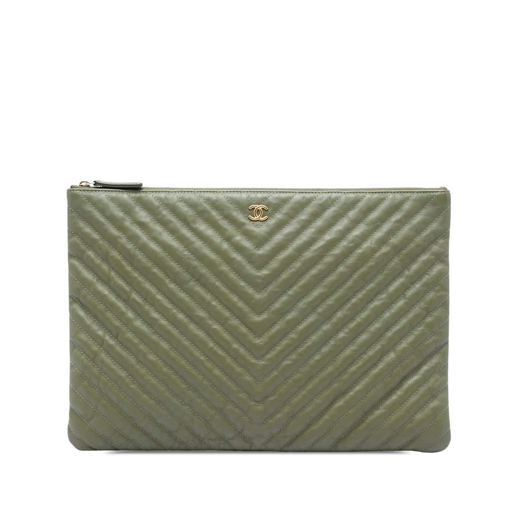 Chanel Large CC Chevron Calfskin O Case Clutch Green Leather Very good - Front View