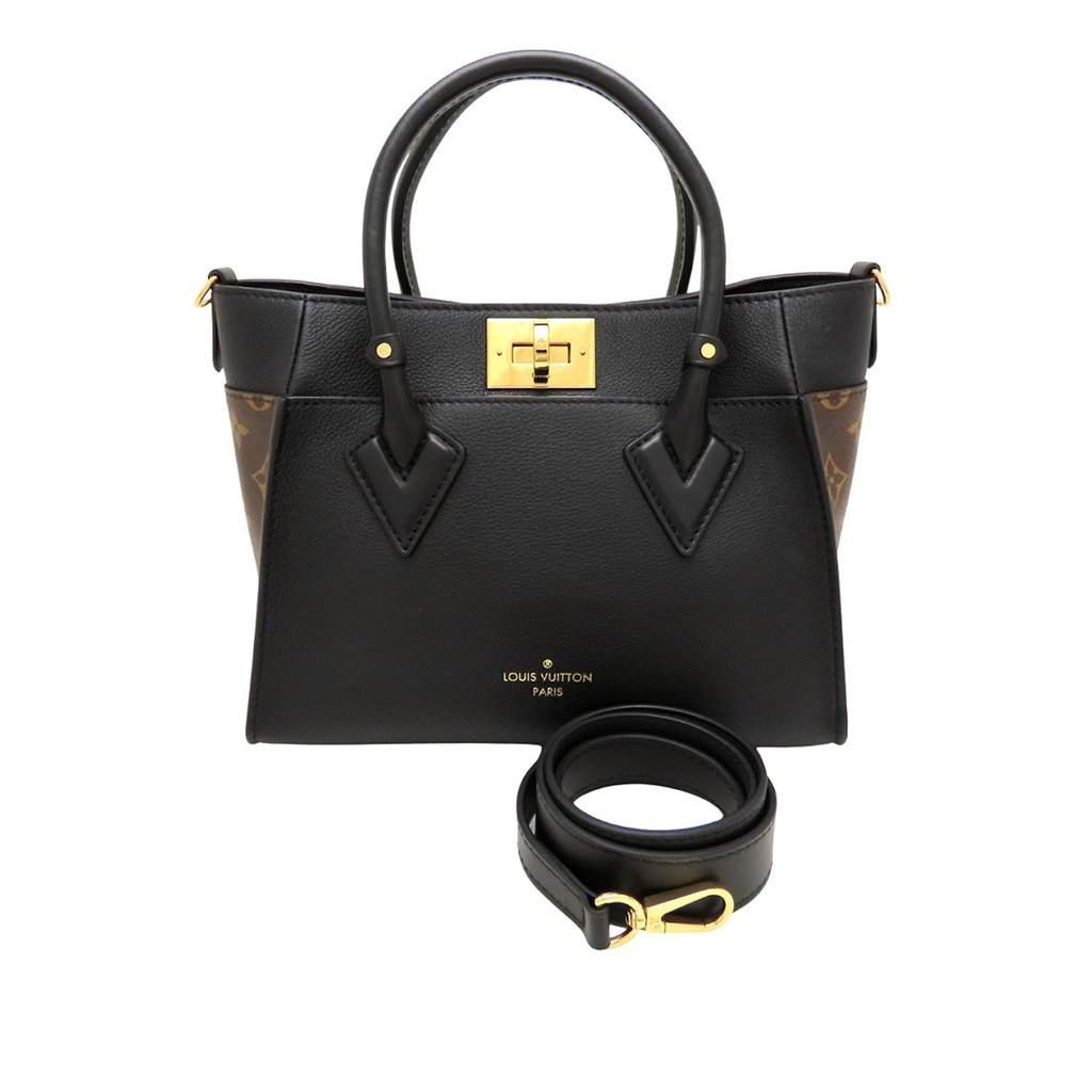 Louis Vuitton Monogram On My Side PM Black Leather Very good condition - Front View