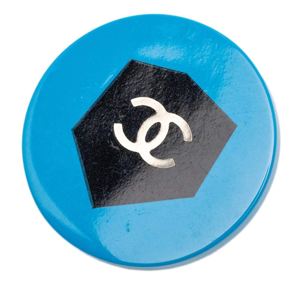 Chanel CC Bicolor Resin Shield Round Brooch Blue Plastic Very good - Front View