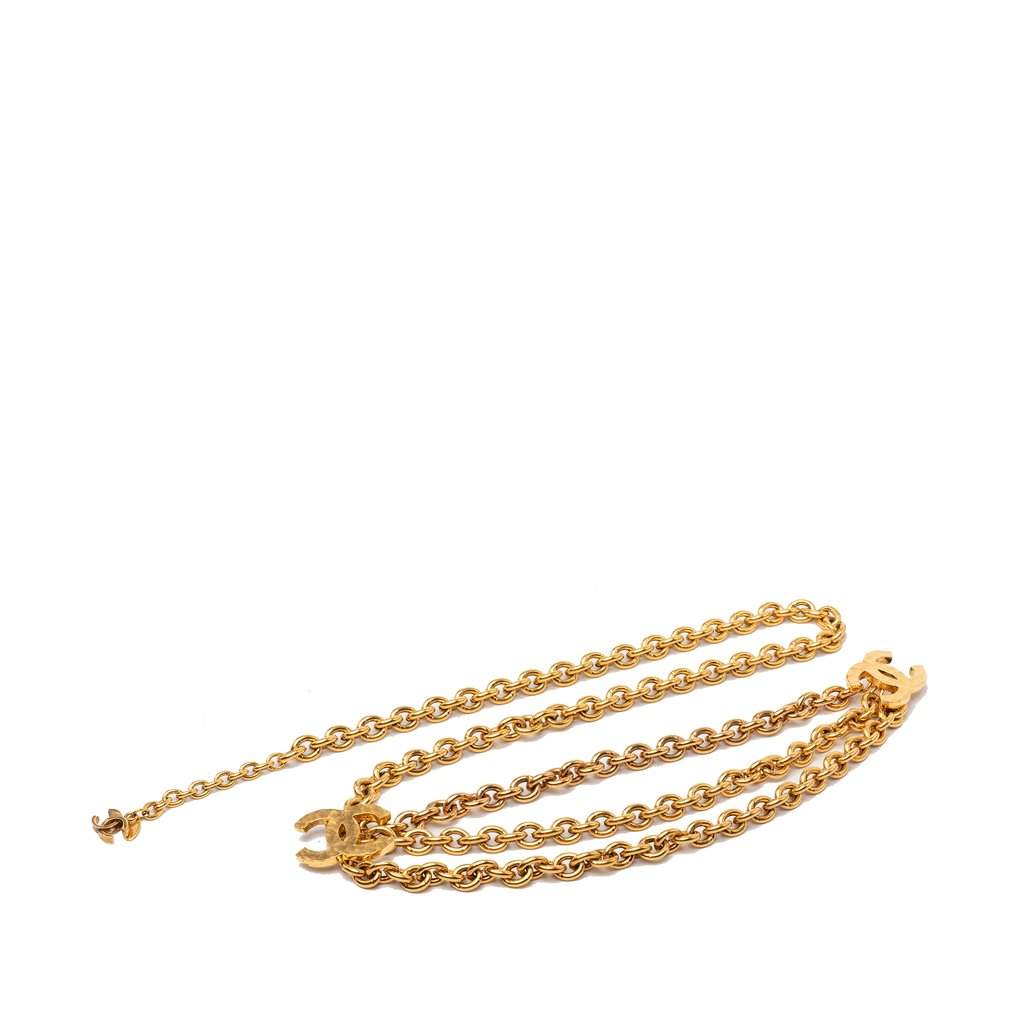 Chanel CC Gold Plated Triple Chain Belt Gold Metal Very good - Front View