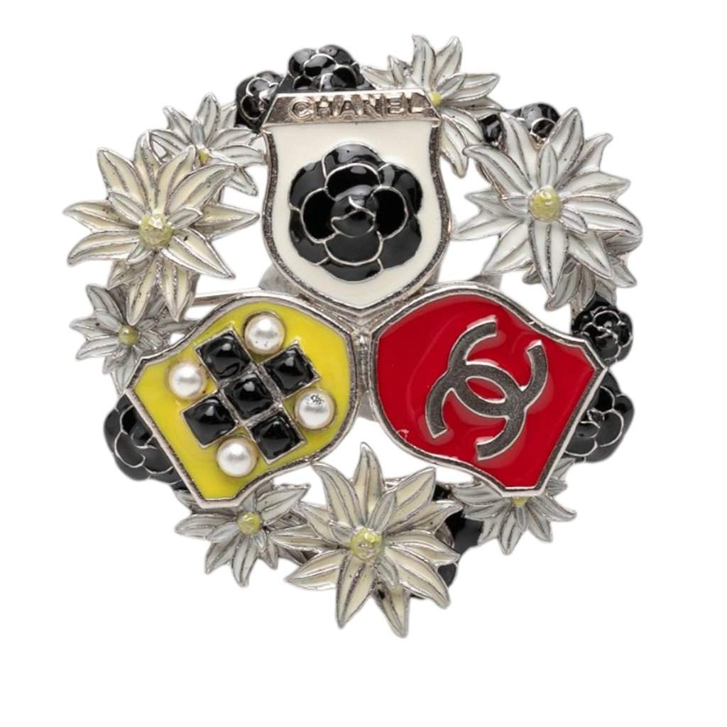 Chanel CC Enamel and Brass Salzbur Camellia Shield Pin Brooch Silver Very good condition - Front View