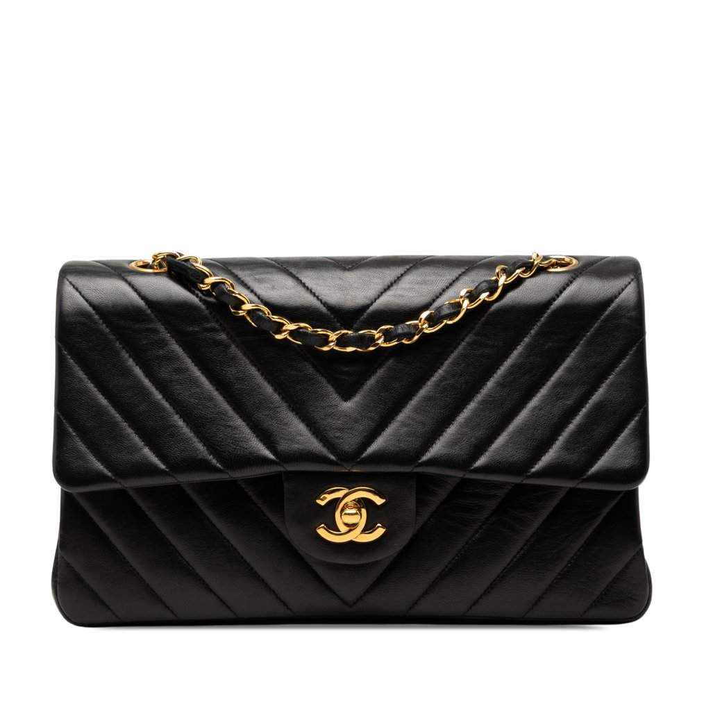 Chanel Medium Classic Chevron Lambskin Double Flap Black Leather Very good - Front View