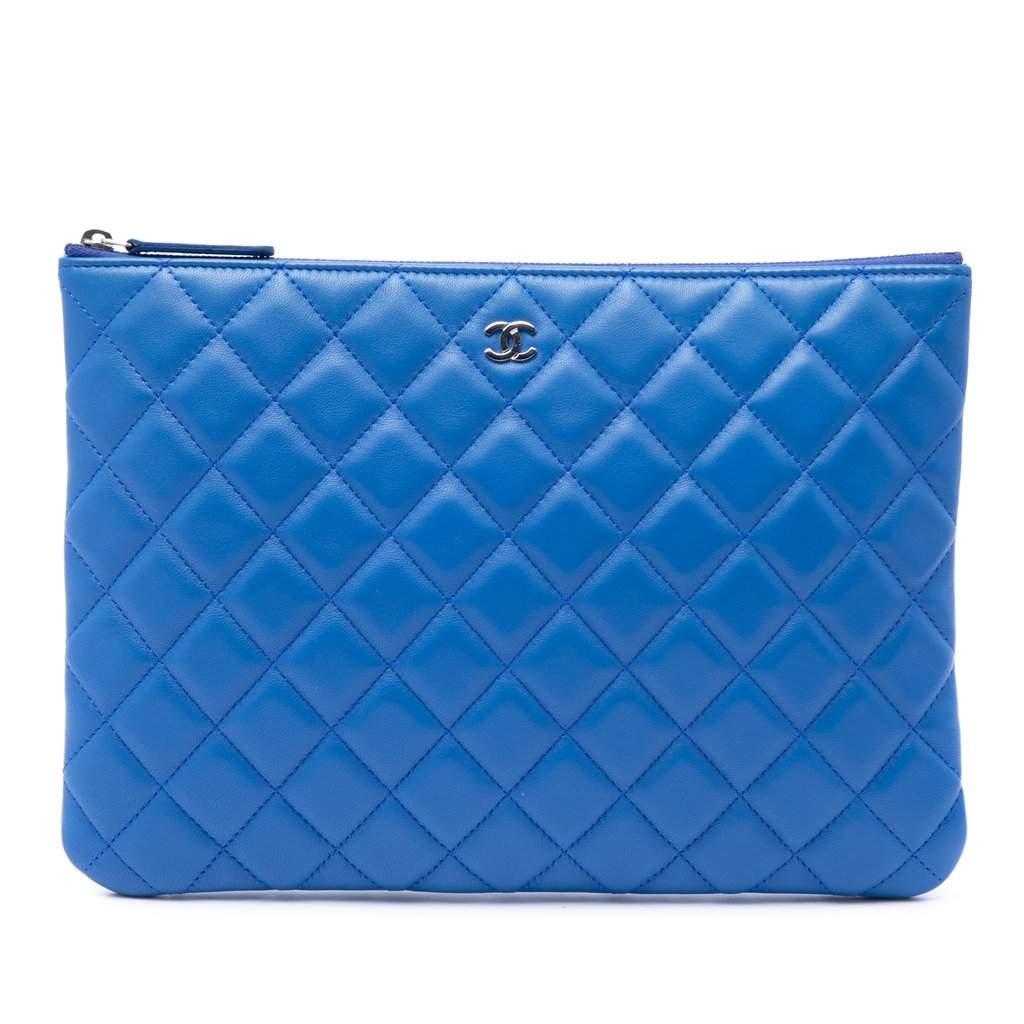 Chanel Medium Quilted Lambskin O Case Clutch Blue Leather Very good - Front View