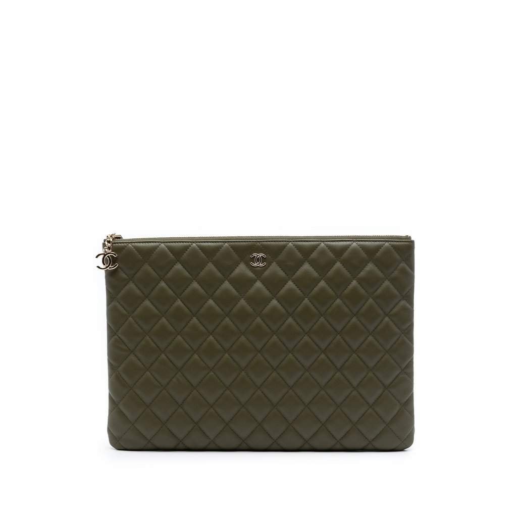Chanel Large Quilted Lambskin Cuba La Habana O Case Clutch Green Leather Very good condition - Front View