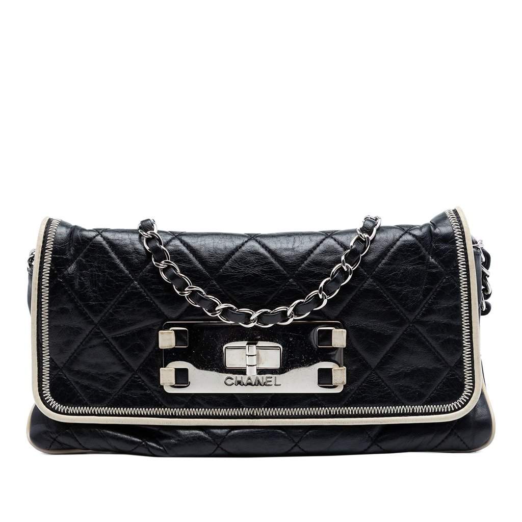 Chanel Quilted Lambskin Reissue East West Flap Black Leather Very good condition - Front View