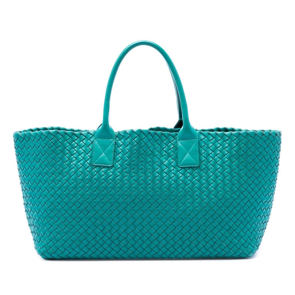 Bottega Veneta Medium Nappa Intrecciato Cabat Tote Blue Leather Very good condition - Front View