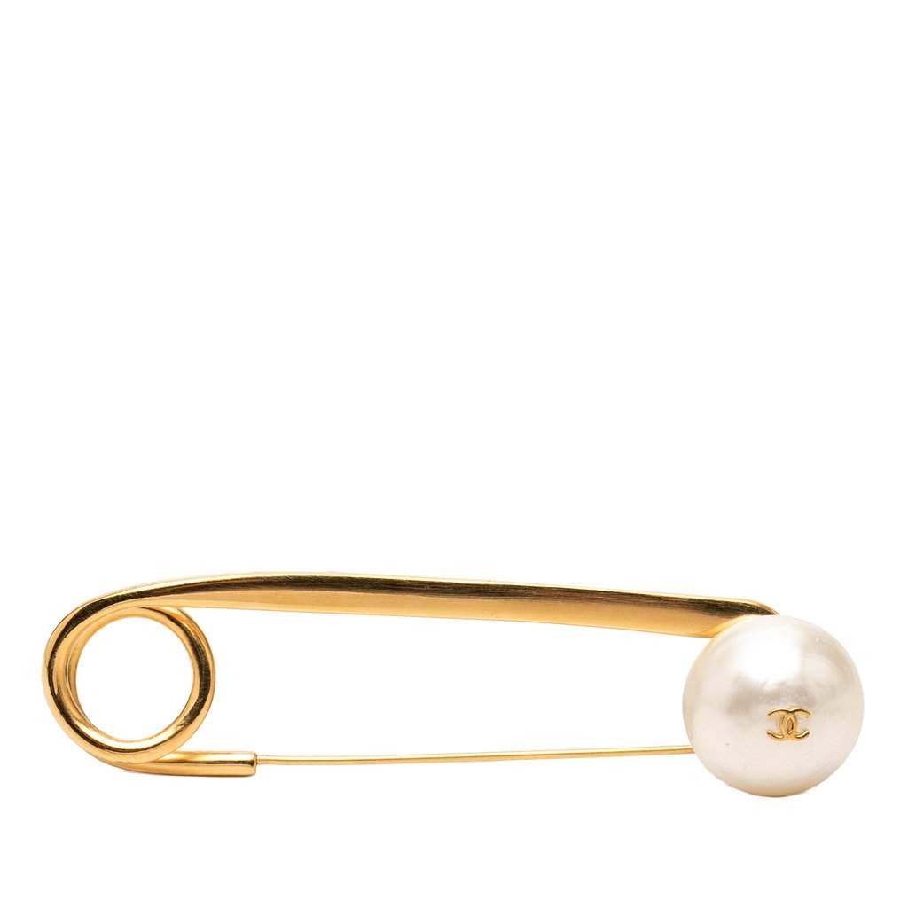 Chanel CC Gold Plated Faux Pearl Safety Pin Brooch Gold Metal Very good condition - Front View