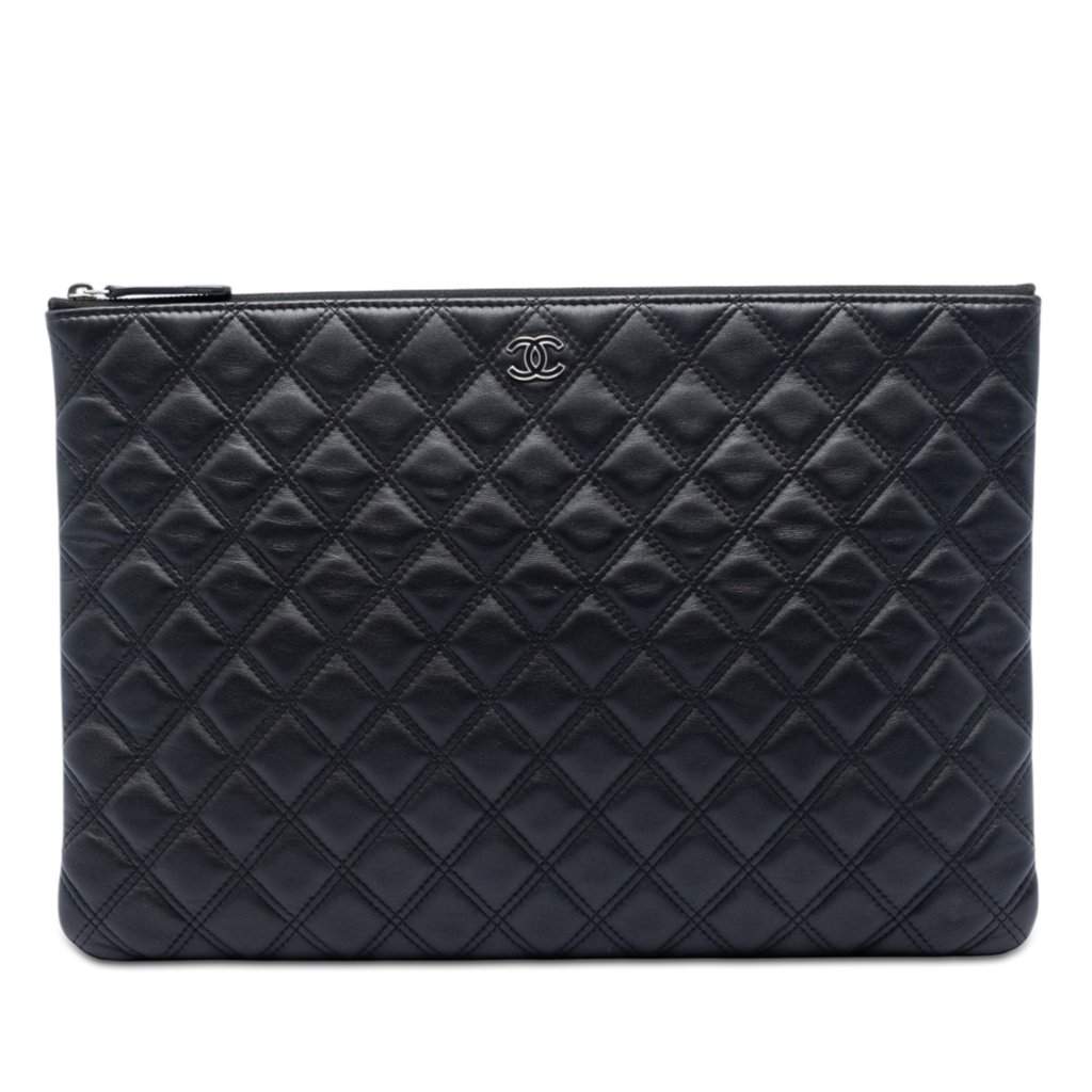 Chanel Large Quilted Lambskin Double Stitch O Case Clutch Black Leather Very good condition - Front View