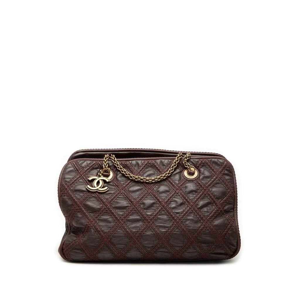 Chanel Quilted Calfskin Triptych Shoulder Bag Red Leather Good - Front View