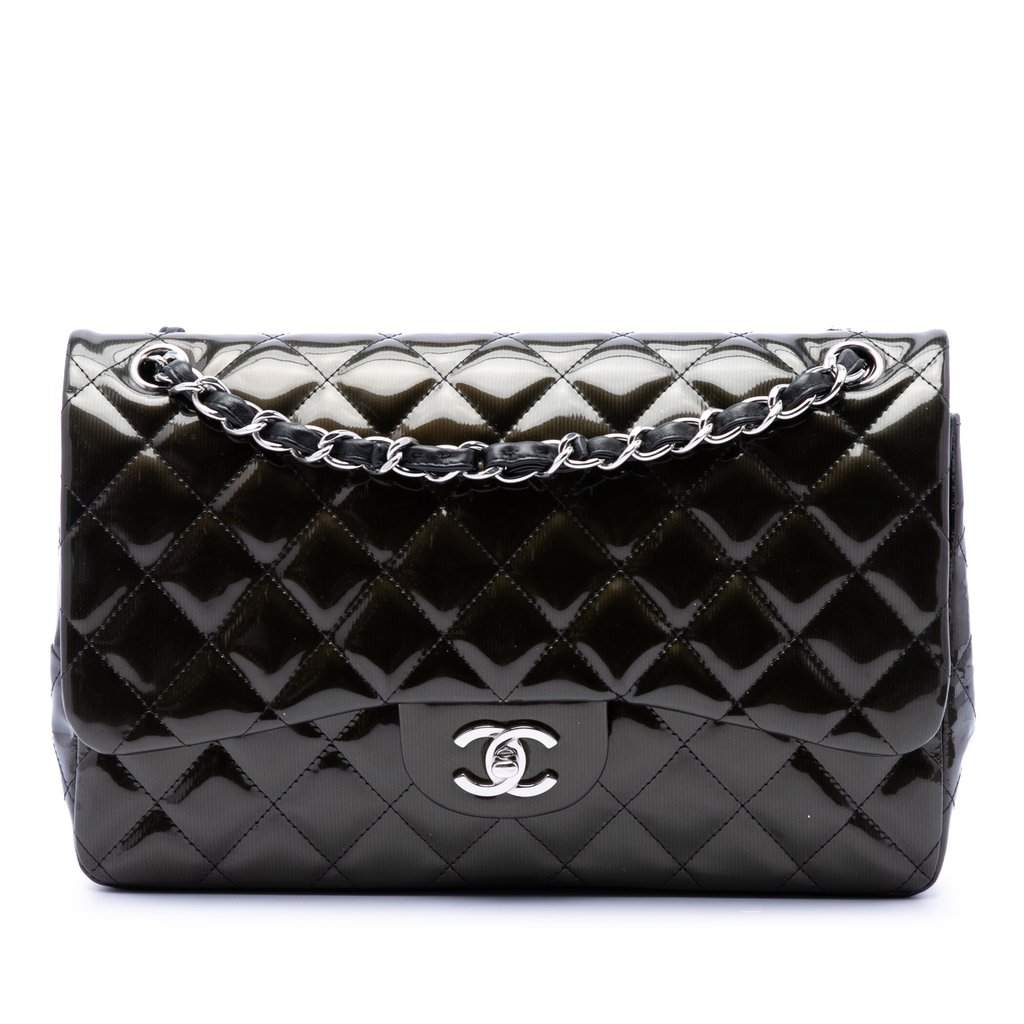 Chanel Jumbo Classic Striated Patent Double Flap Green Leather Very good condition - Front View