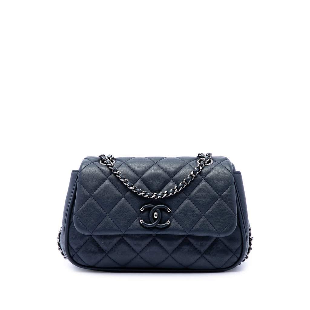 Chanel Quilted Calfskin Frame in Chain Flap Blue Leather Very good - Front View