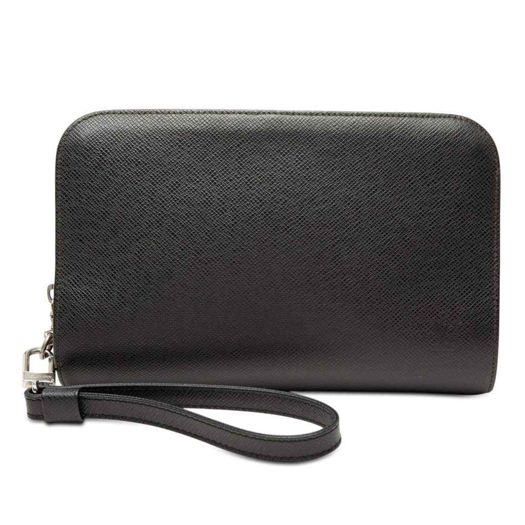 Louis Vuitton Taiga Pochette Baikal Black Leather Very good condition - Front View
