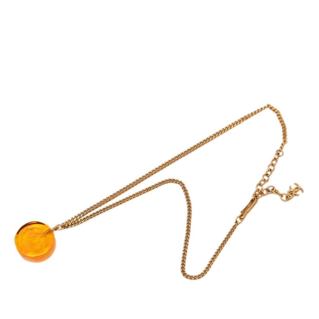 Chanel CC Gold Plated Resin Camellia Round Pendant Necklace Gold Metal Very good condition - Front View