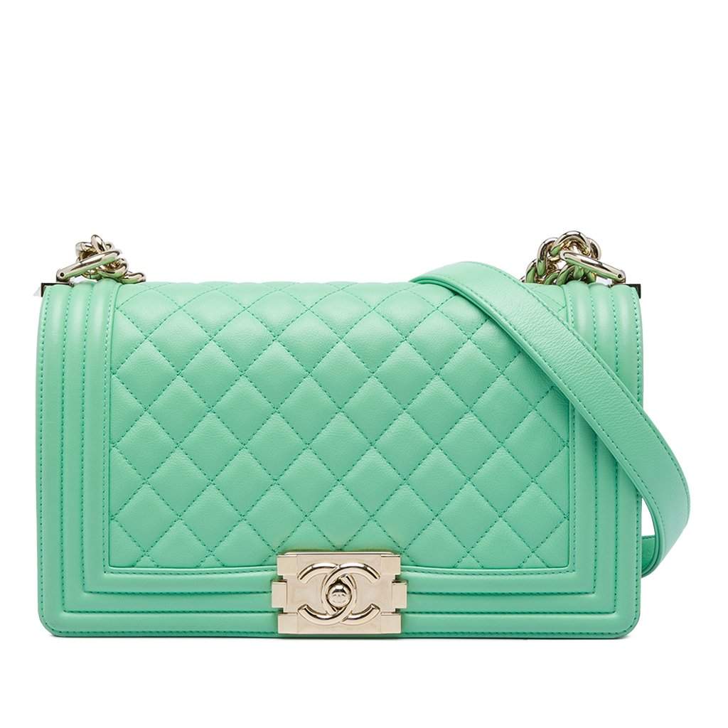 Chanel Old Medium Quilted Calfskin Boy Flap Green Leather Very good condition - Front View