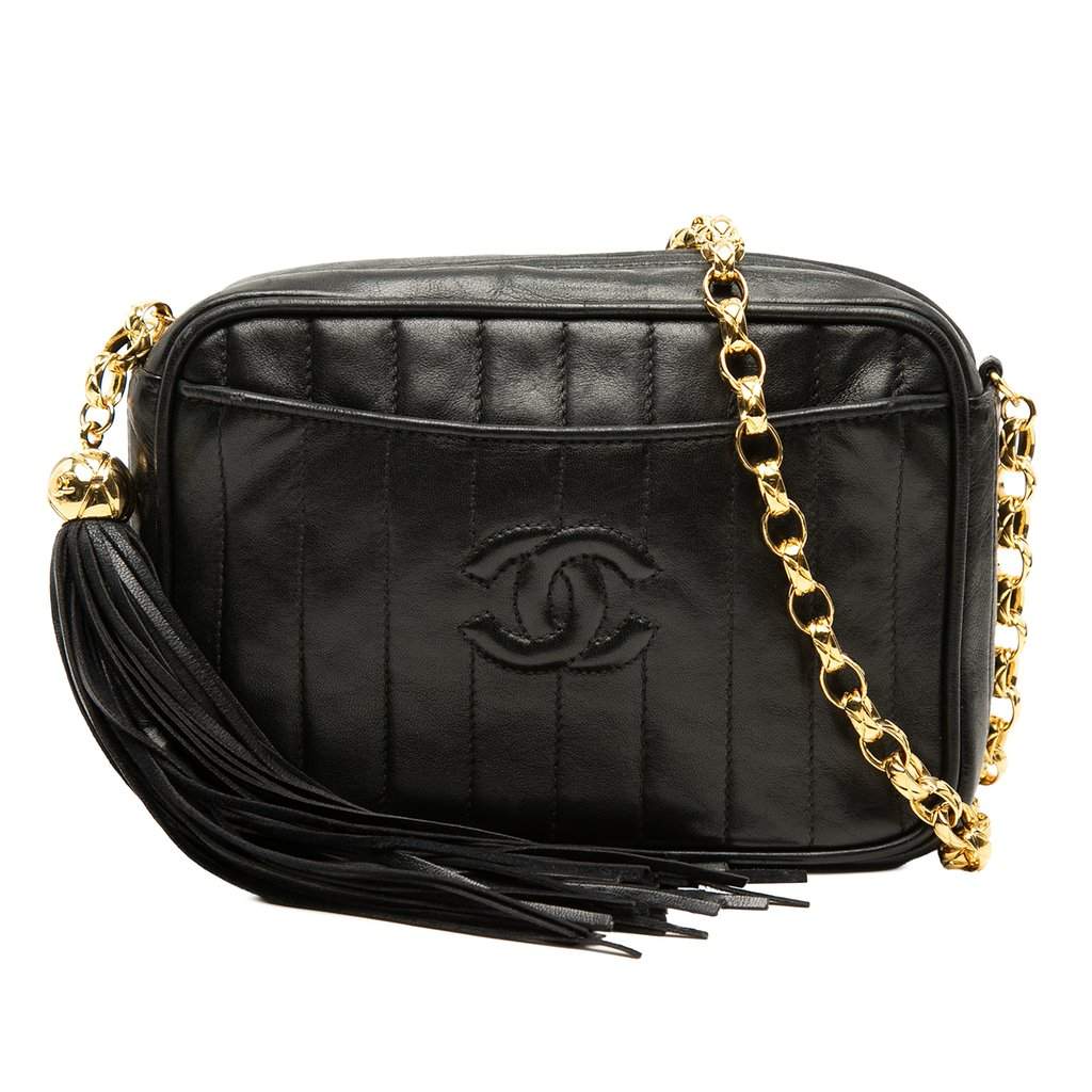 Chanel CC Vertical Quilted Lambskin Tassel Camera Bag Black Leather Very good condition - Front View