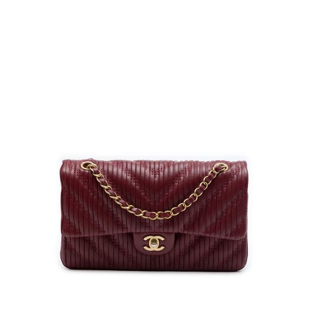 Chanel Medium Classic Chevron Calfskin Pleated Double Flap Red Leather Very good - Front View