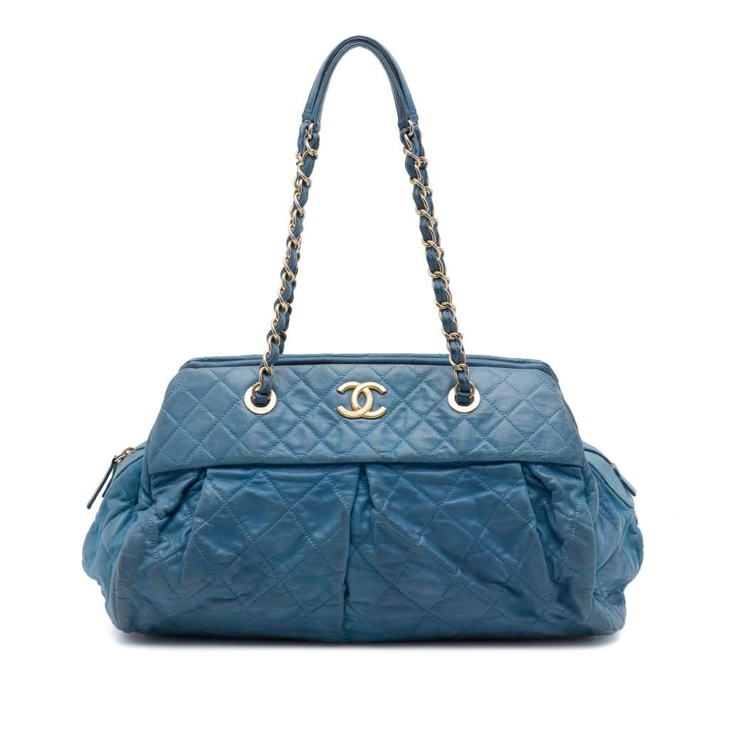 Chanel Quilted Iridescent Calfskin Chic Quilt Bowling Bag Blue Leather Very good - Front View