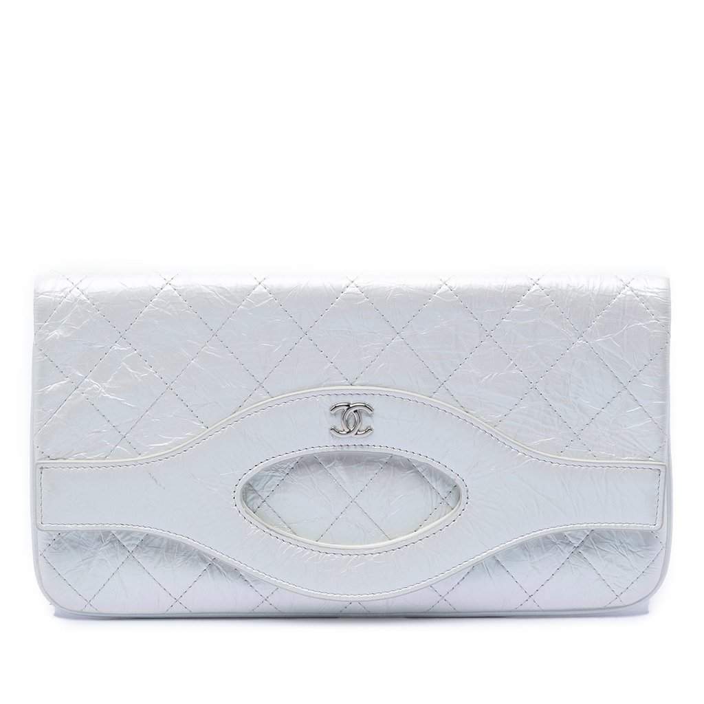 Chanel Iridescent Aged Calfskin 31 Clutch White Leather Very good condition - Front View
