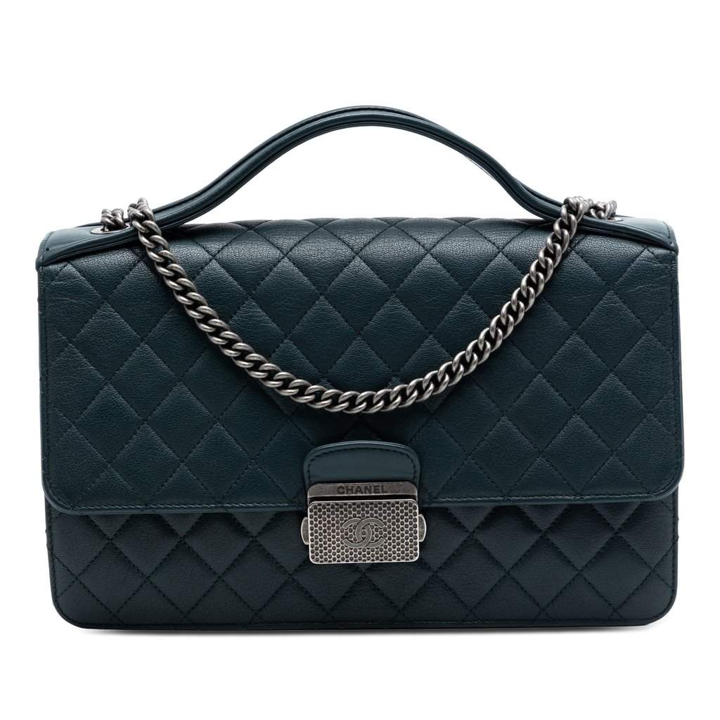 Chanel Medium Quilted Goatskin CC University Flap Green Leather Very good condition - Front View