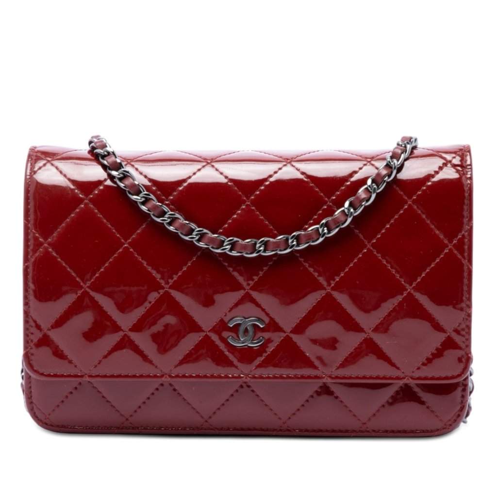 Chanel CC Quilted Patent Wallet on Chain Red Leather Very good condition - Front View