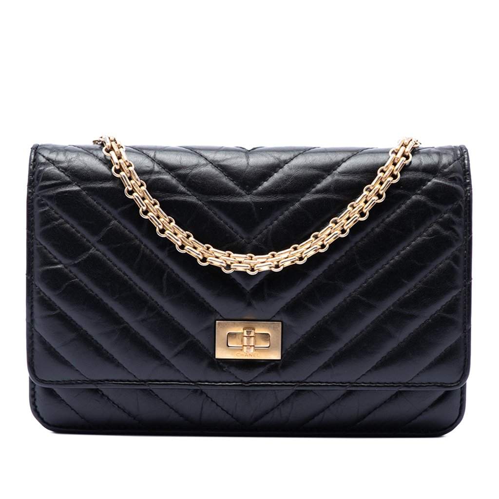 Chanel Reissue 2.55 Chevron Aged Calfskin Wallet on Chain Black Leather Very good condition - Front View