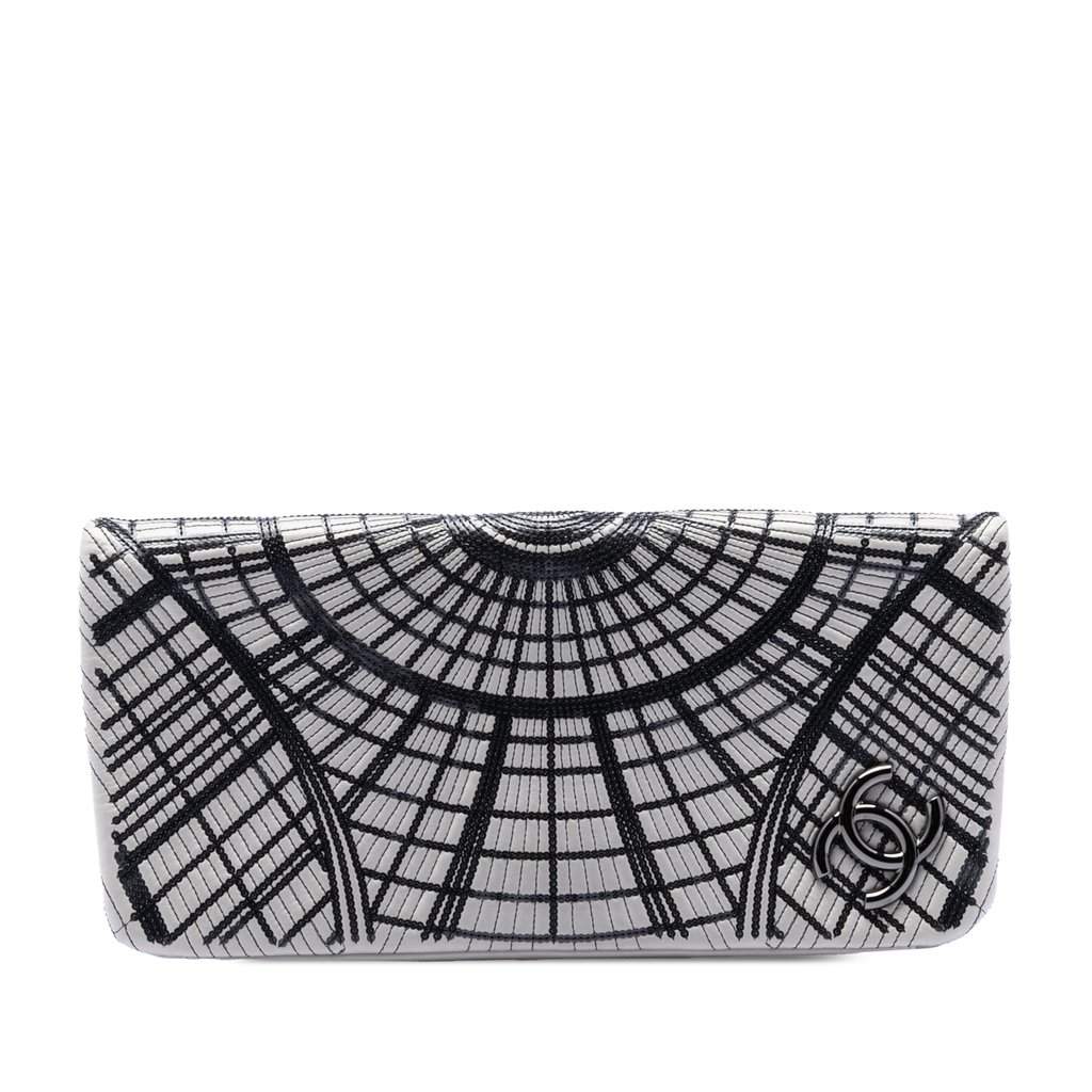 Chanel Sequin Embellished Lambskin Grand Palais Clutch MultiColor Leather Very good - Front View