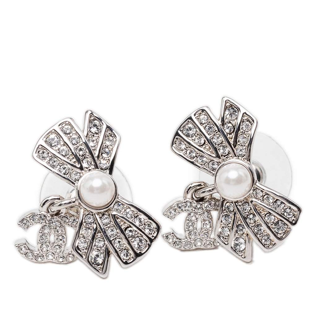 Chanel Brass Strass and Faux Pearl Bow CC Drop Bullet Back Earrings Silver Metal Very good condition - Front View