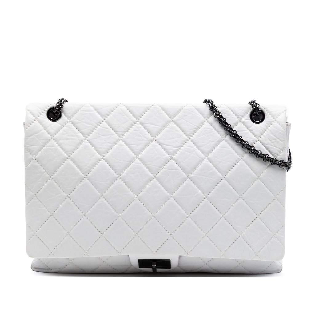 Chanel Maxi Quilted Aged Calfskin Reissue 2.55 Single Flap White Leather Very good condition - Front View