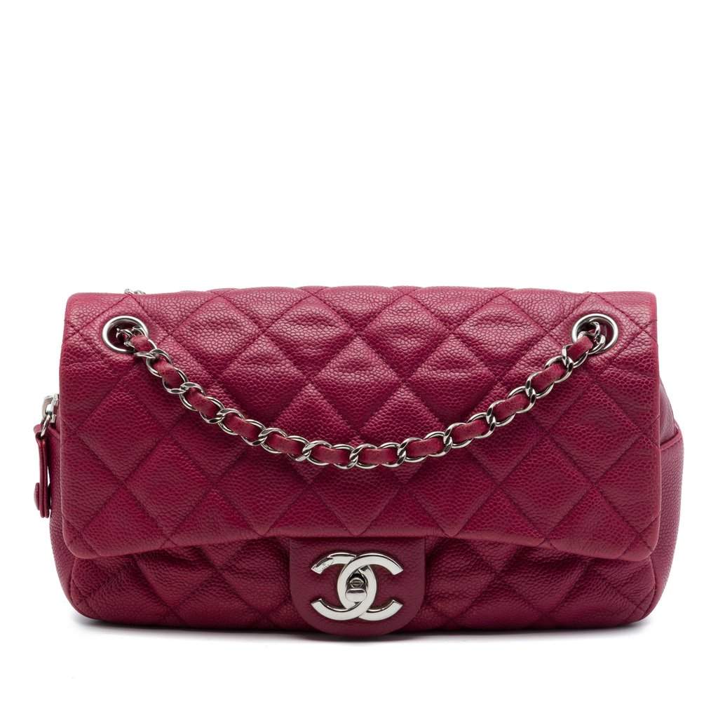 Chanel Medium Quilted Caviar Easy Flap Red Leather Very good condition - Front View