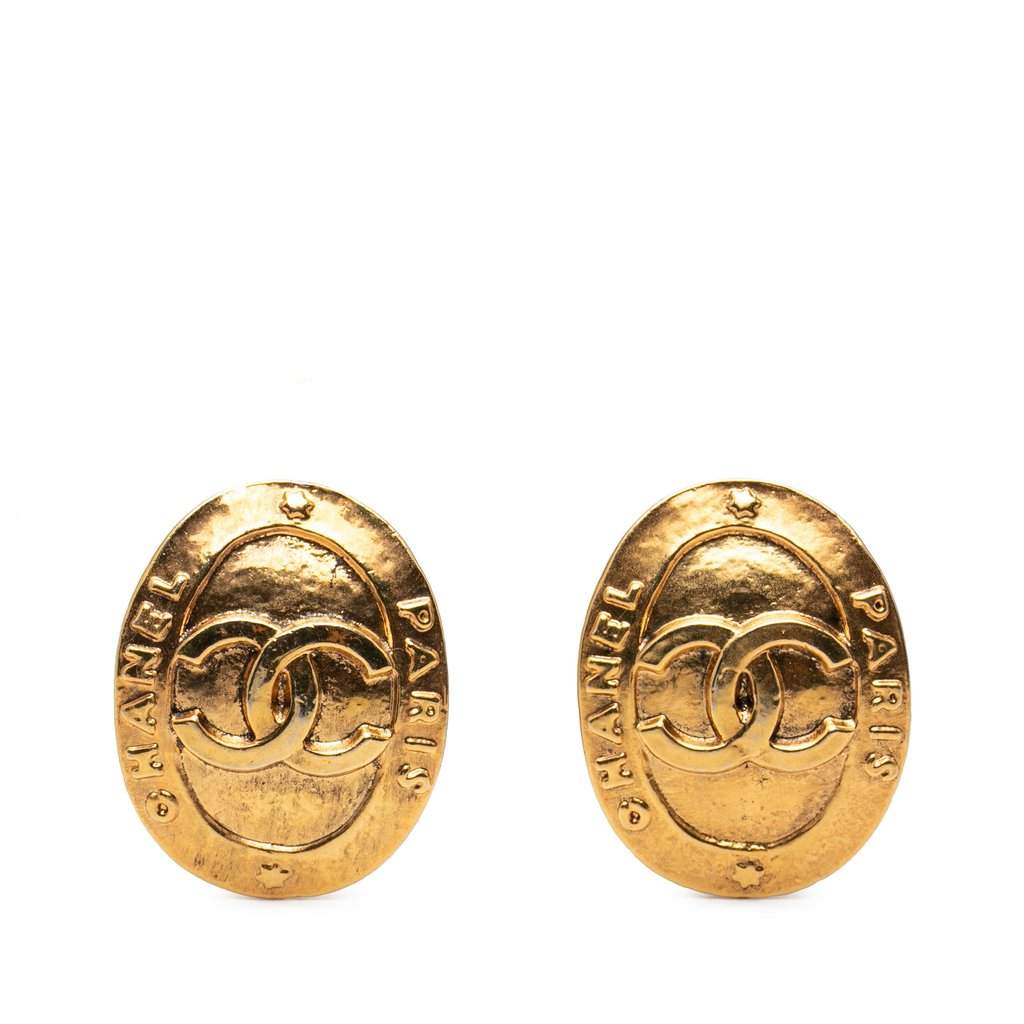 Chanel CC Gold Plated Oval Clip On Earrings Gold Metal Very good condition - Front View