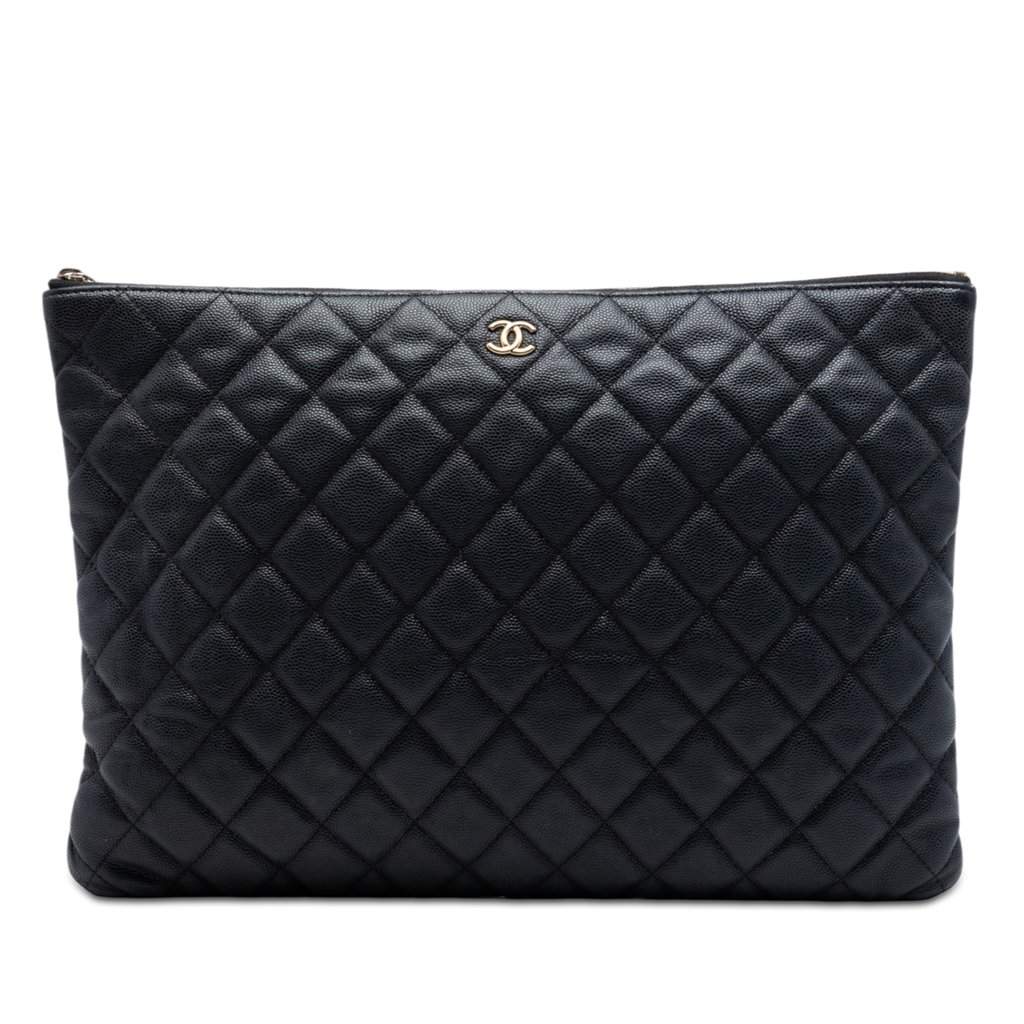 Chanel Large Quilted Caviar O Case Clutch Black Leather Very good condition - Front View