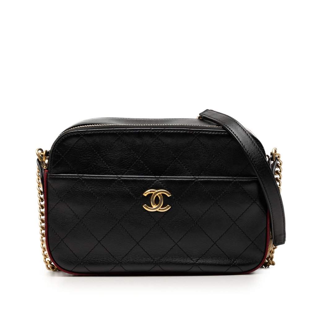 Chanel Calfskin Grosgrain Stitched Button Up Camera Case Black Leather Very good condition - Front View
