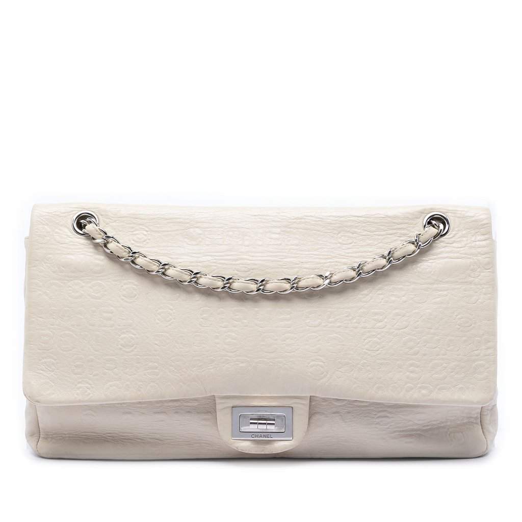 Chanel Maxi Embossed Calfskin 31 Rue Cambon Reissue 2.55 Double Flap White Leather Very good condition - Front View