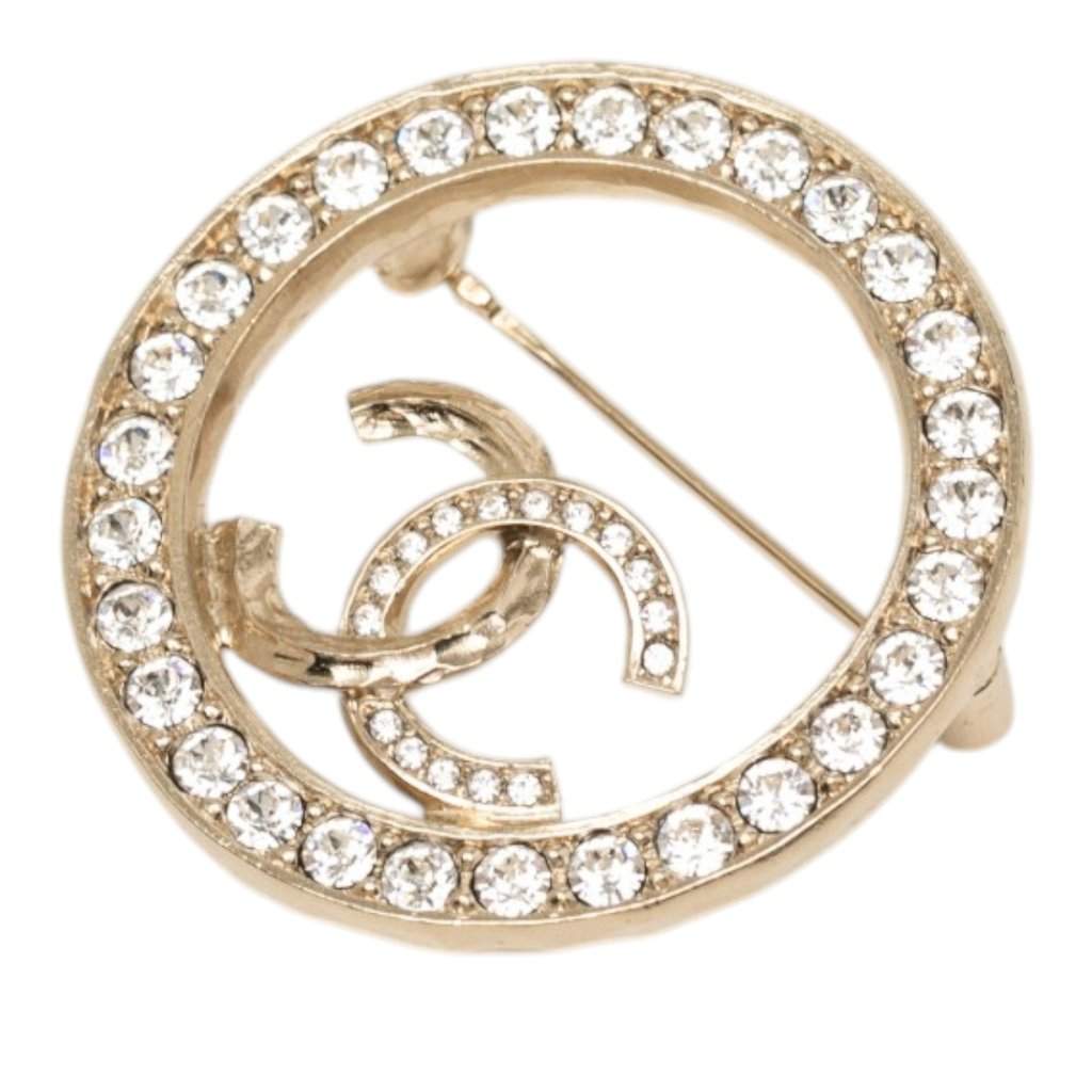 Chanel CC Gold Plated Strass Round Pin Brooch Gold Metal Very good condition - Front View