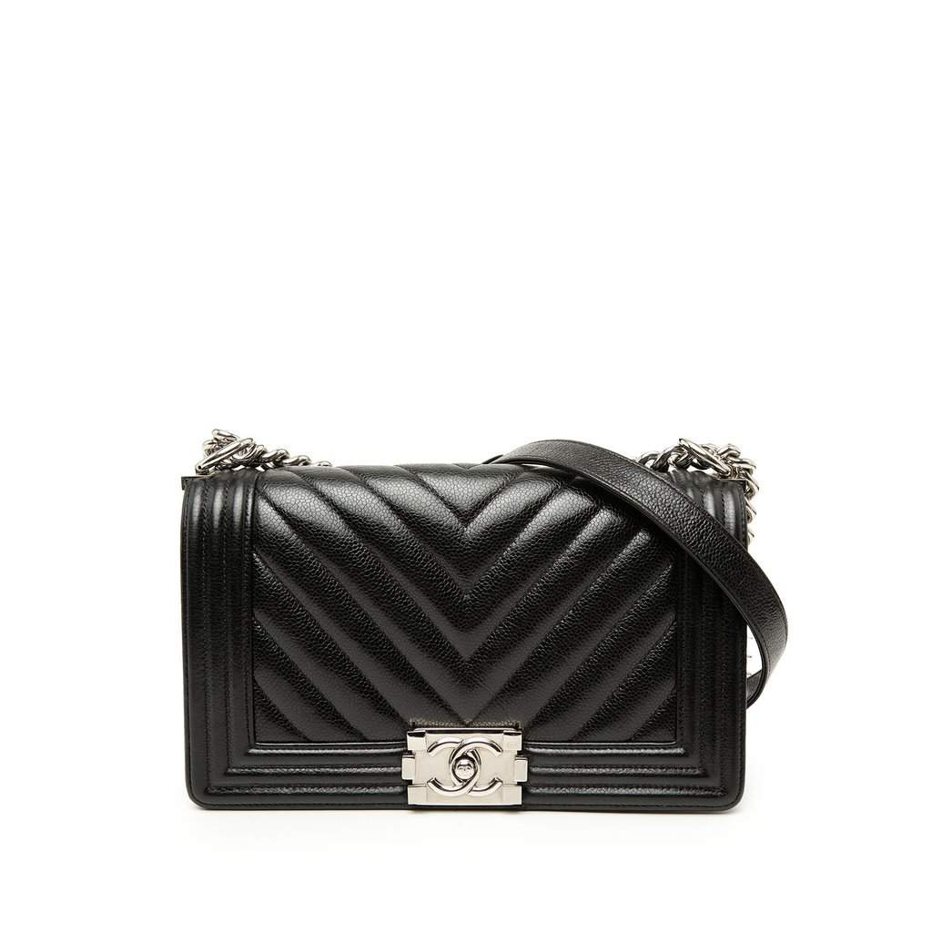 Chanel Old Medium Chevron Caviar Boy Flap Black Leather Very good condition - Front View