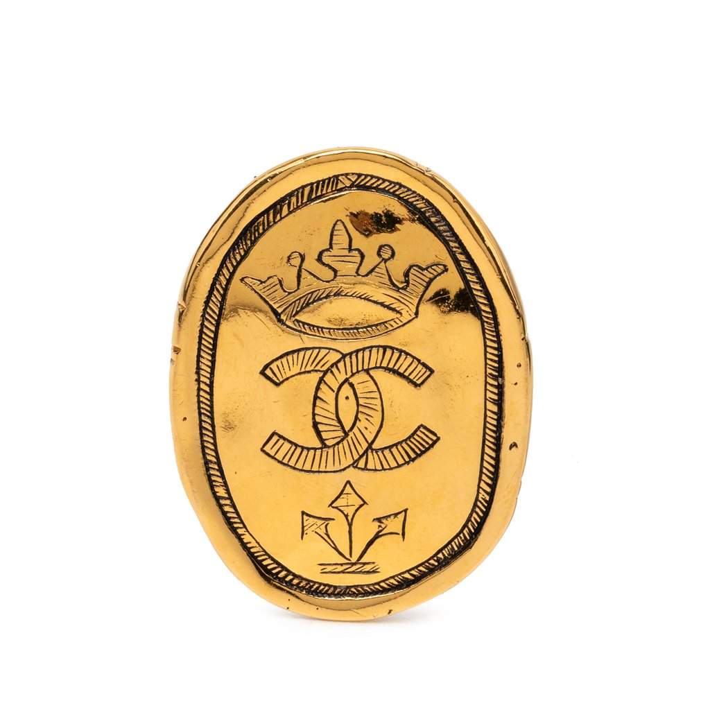 Chanel CC Gold Plated Crown Oval Brooch Gold Metal Very good condition - Front View