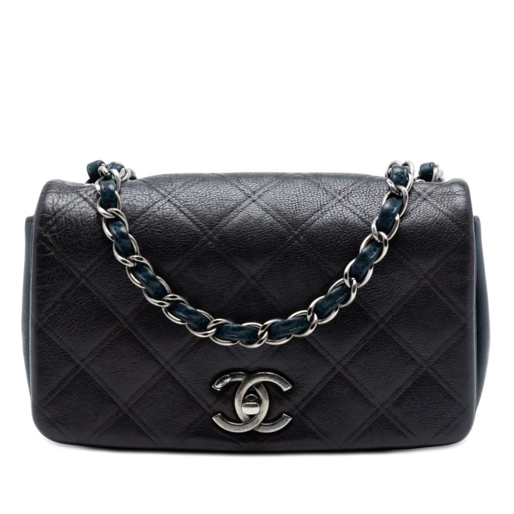 Chanel Small Diamond Embossed Calfskin New Chic Flap MultiColor Leather Very good condition - Front View