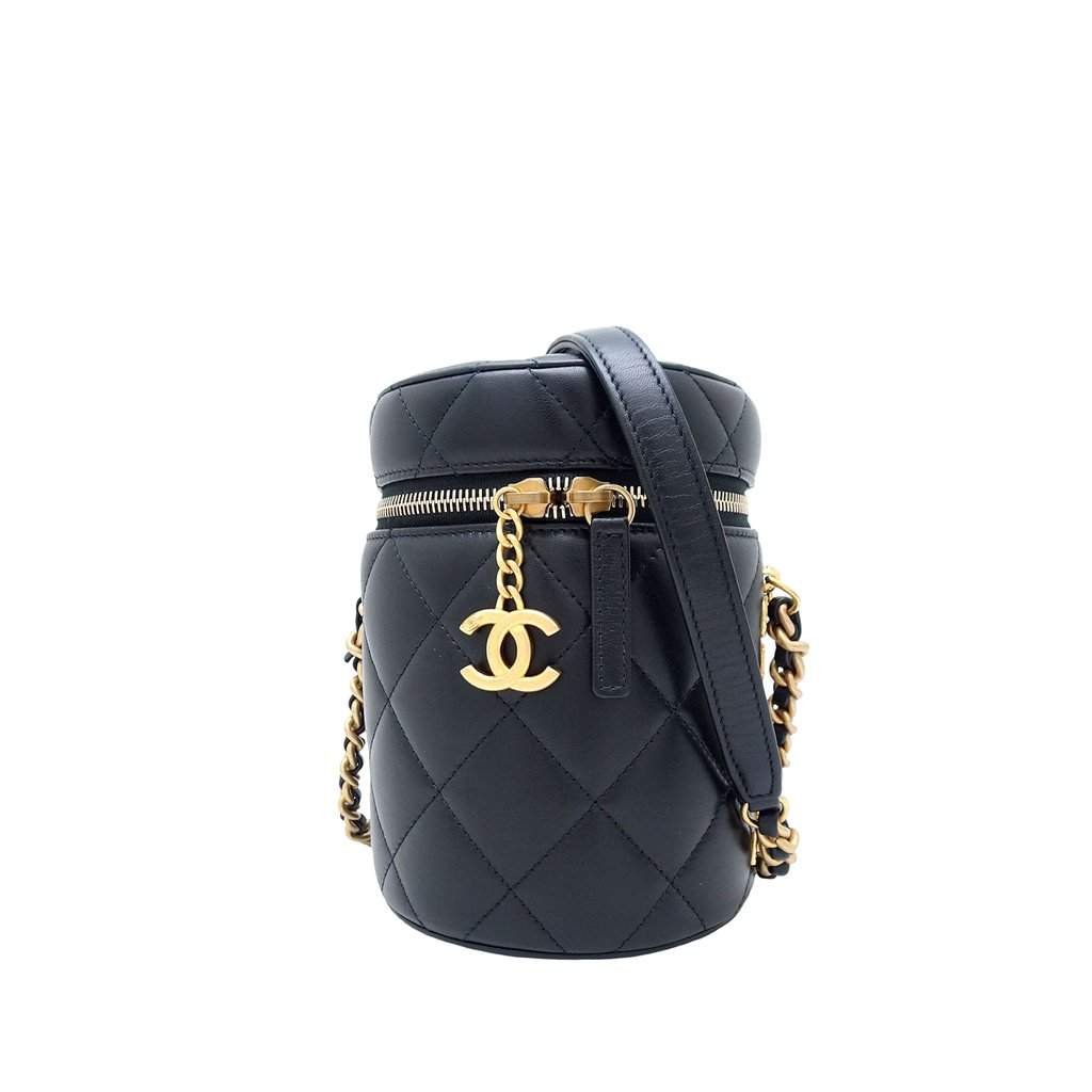 Chanel Small Quilted Lambskin Side Note Vanity Case Black Leather Very good condition - Front View